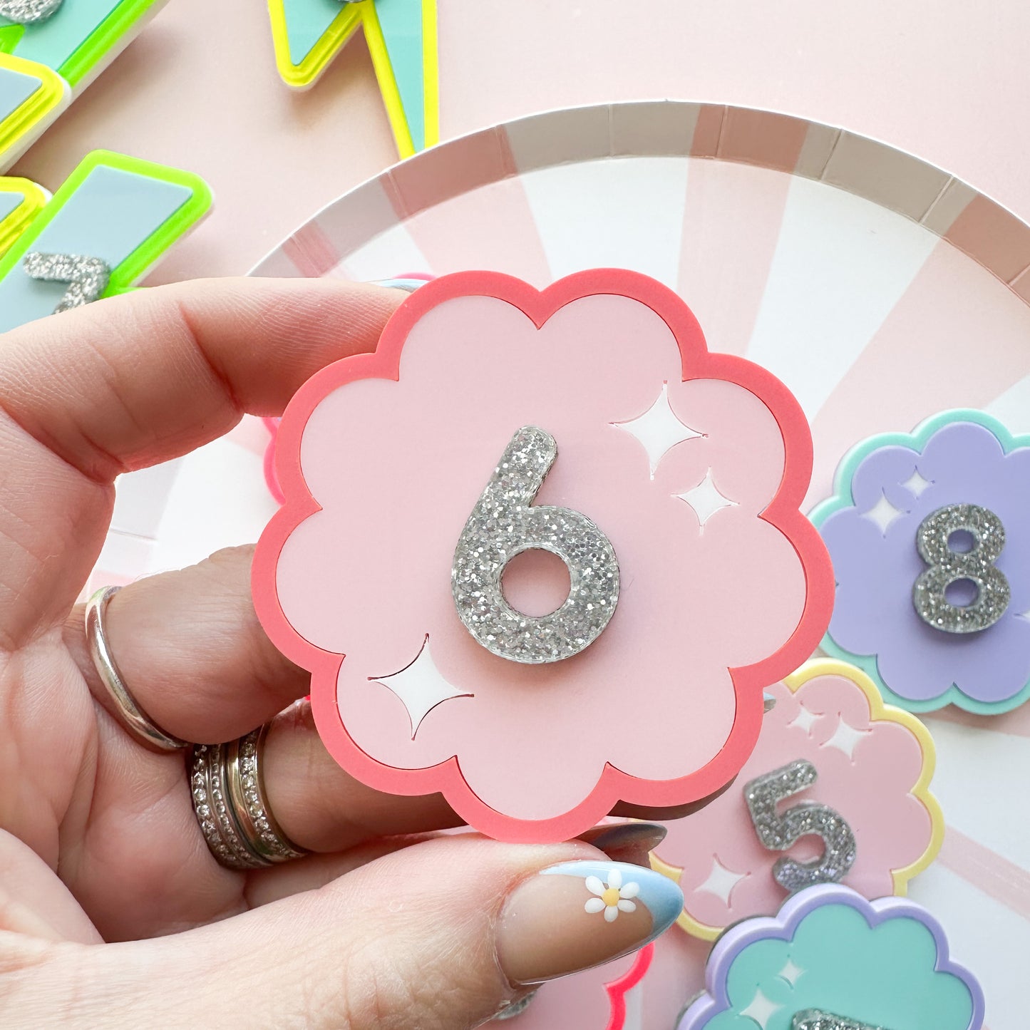 Scalloped Birthday Badges