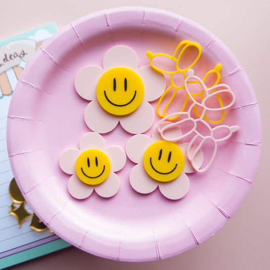 Preppy flower face charms, Preppy happy face, pink and yellow smile , flower cake charms